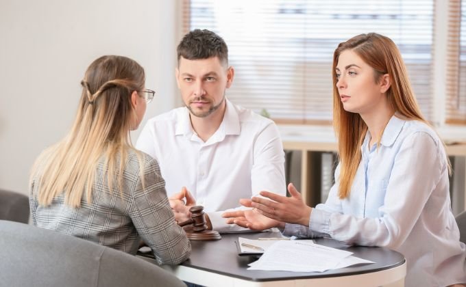 Top Divorce Lawyers in KL: Expert Advice for a Smooth Separation